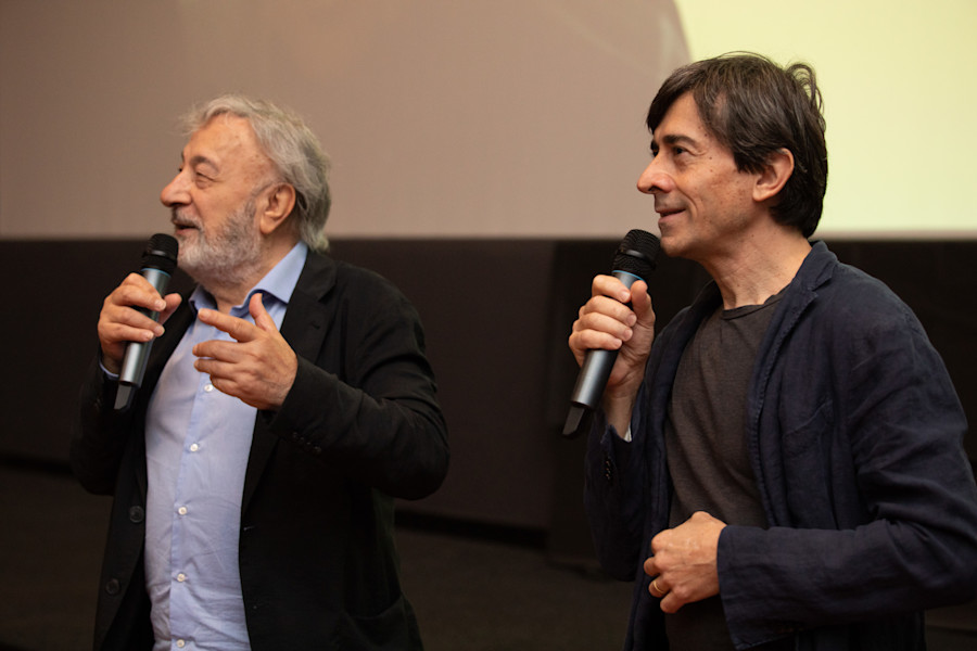 L'attore Luigi Lo Cascio e il regista Gianni Amelio presentano Il signore delle formiche al pubblico del 4 Fontane (2022)
