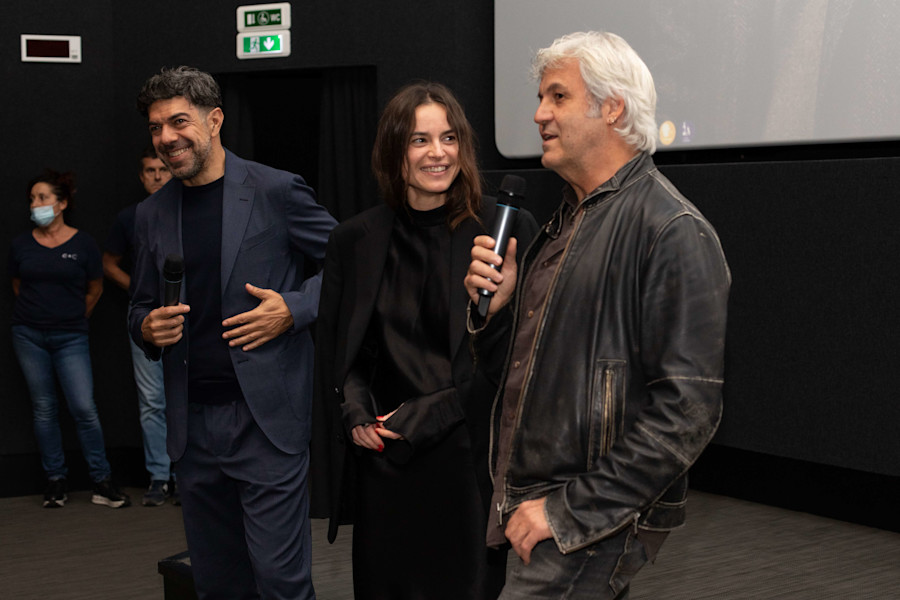Pierfrancesco Favino, Domenico Procacci e Kasia Smutniak in sala al Giulio Cesare per presentare Il Colibrì di Francesca Archibugi
